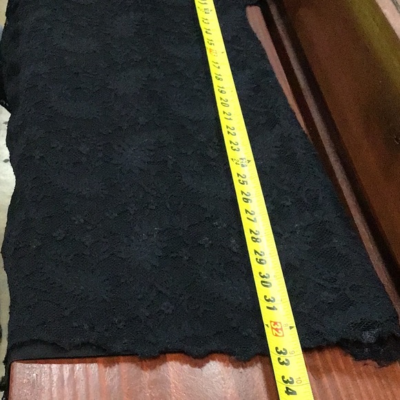 Paraella Lace Mini Dress - Picture 6 of 7